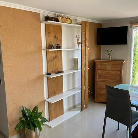 Magnifique Appartement Petit Havre De Paix Frejus Exterior photo